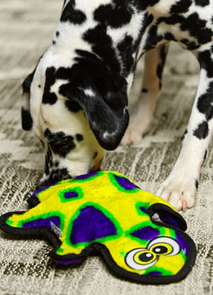 Outward Hound Invincibles Gecko green 2 piszczałki [32070]