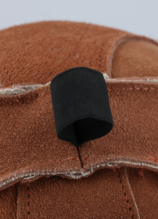Excellent Horse Fun Play Ball Suede Bruin